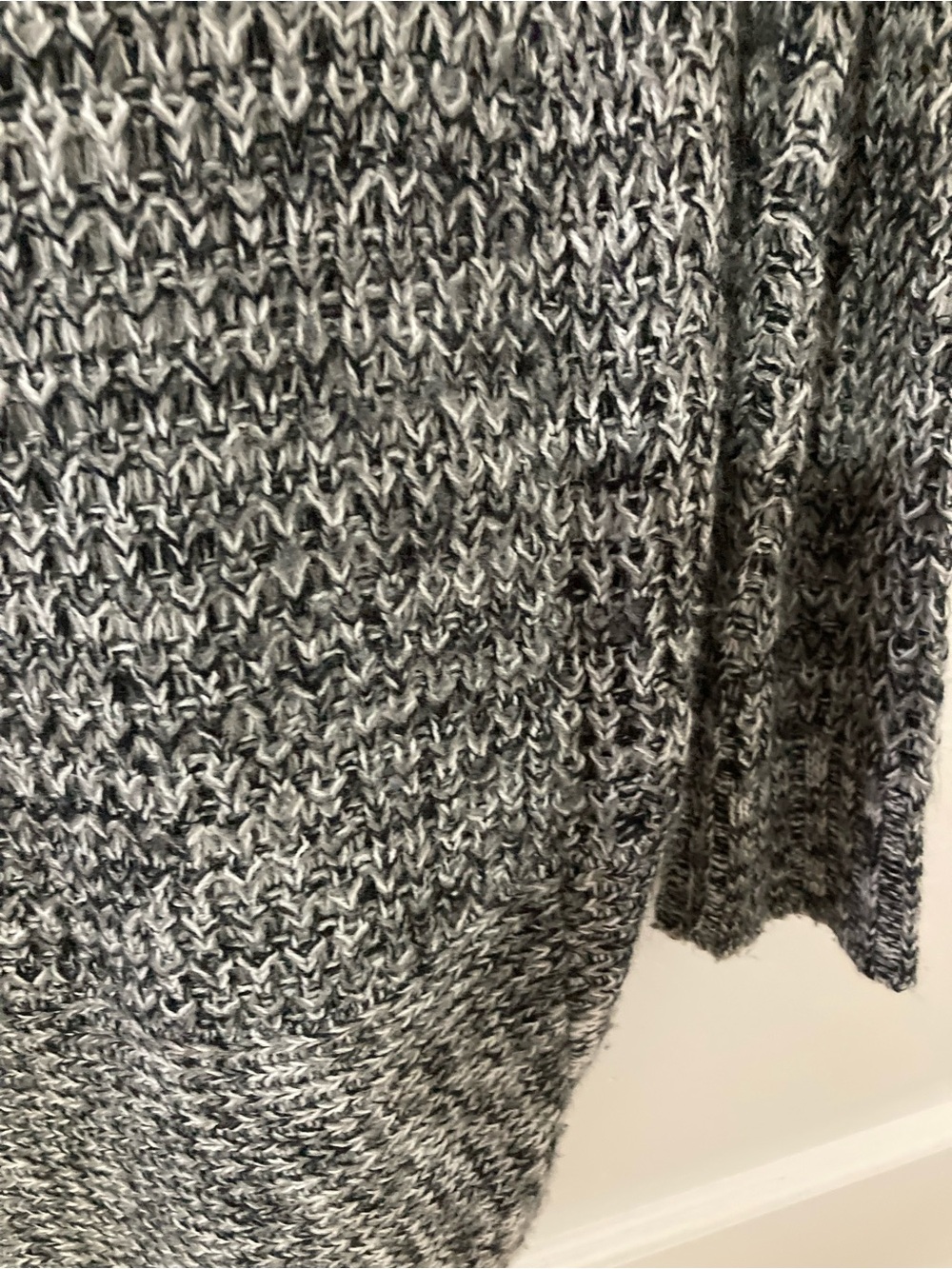 Ladies Long Sweater - Picture 12 of 14
